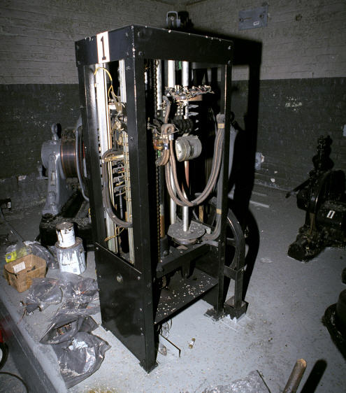  Electric Elevators - Selectors 